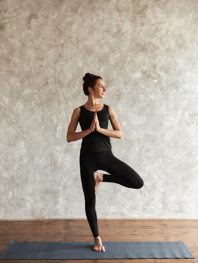 Health Benefits Of Tree Pose: A Step-By-Step Guide And Contradictions 2 TREE-POSE