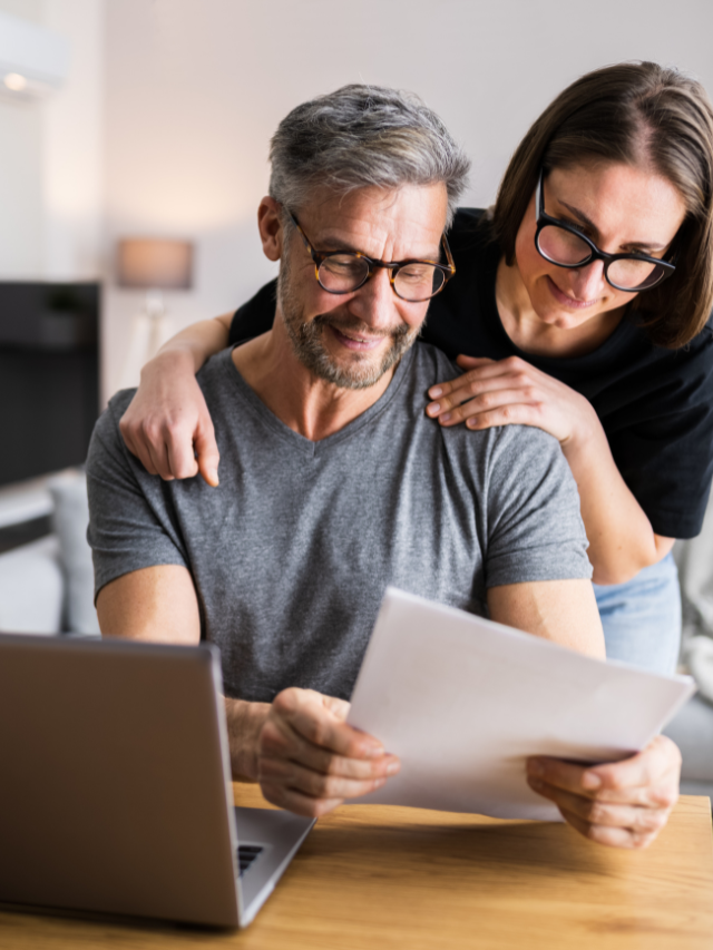 Read more about the article BEST YOGA POSES PRACTICE DURING WORK