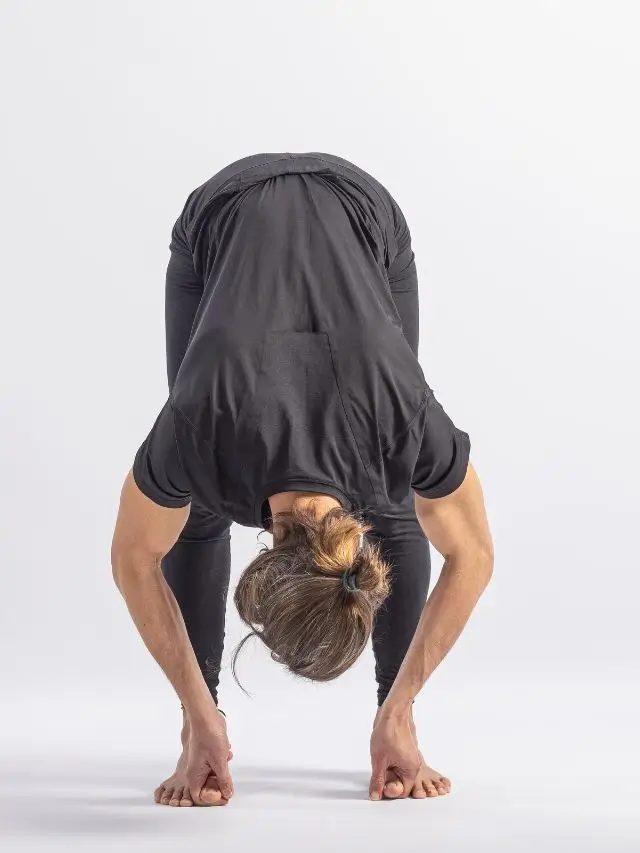 11 Best Yoga Poses For Good Heart Health 8 big-toe-pose
