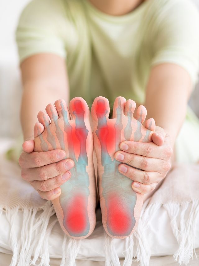 Read more about the article YOGA POSES TO RELIEVE PLANTAR FASCIITIS